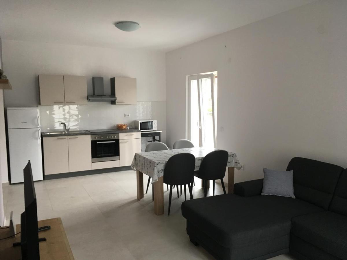 Apartment Urem Biograd Na Moru Buitenkant foto