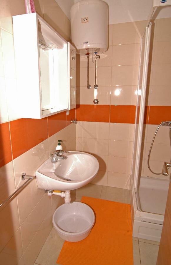 Apartment Urem Biograd Na Moru Buitenkant foto