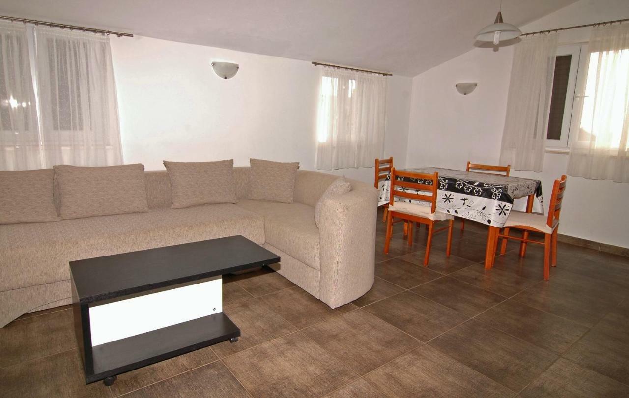 Apartment Urem Biograd Na Moru Buitenkant foto